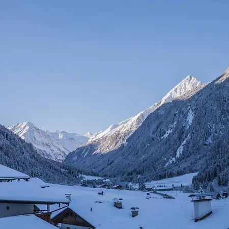 Haus Susanne Neustift im Stubaital Exterior photo